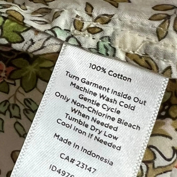 Talbots New Women’s XL Long Sleeve Lightweight 1/2 Button Countryside Print Top - Picture 7 of 8